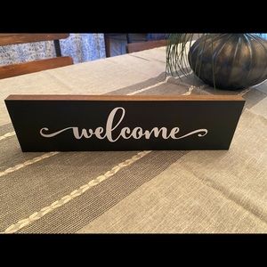 Welcome wood block sign